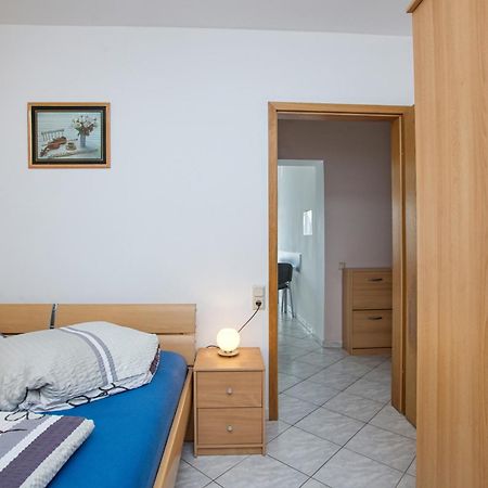Apartments With A Parking Space Vodice - 6178 Oda fotoğraf